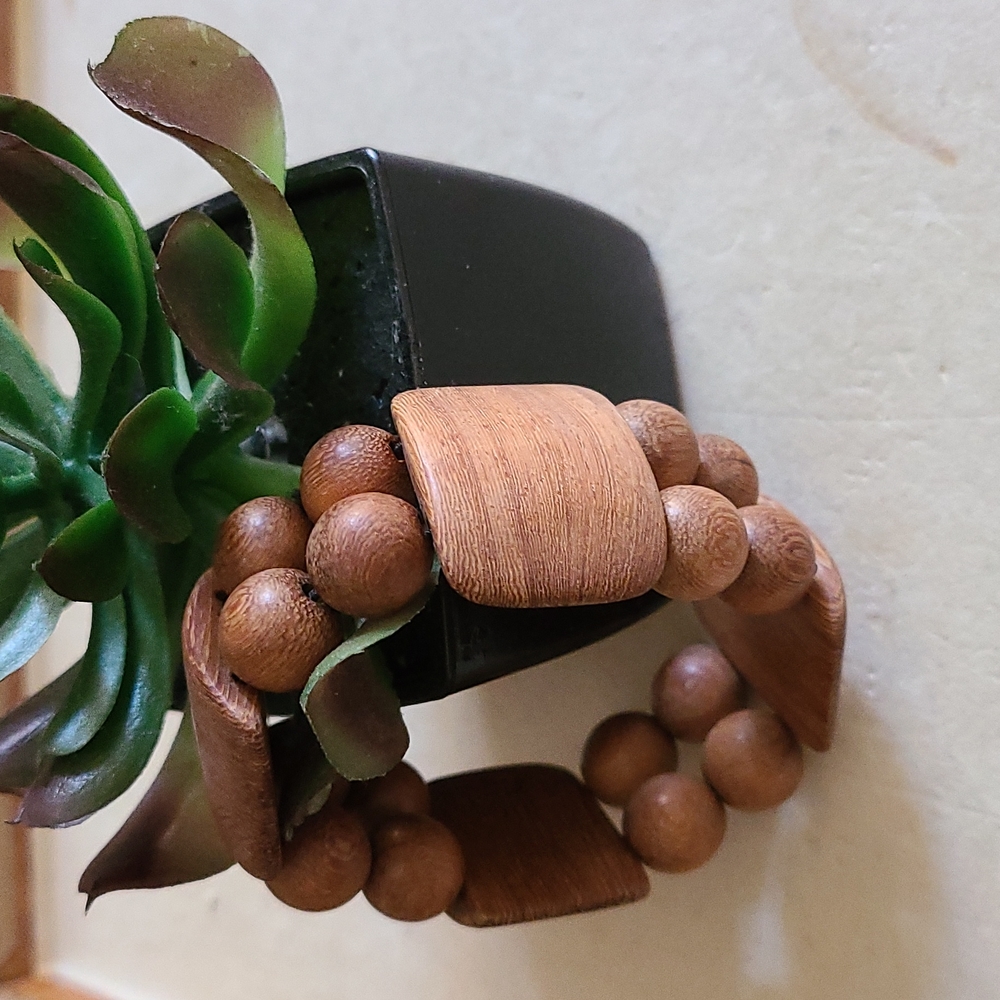 Wood strech bracelet